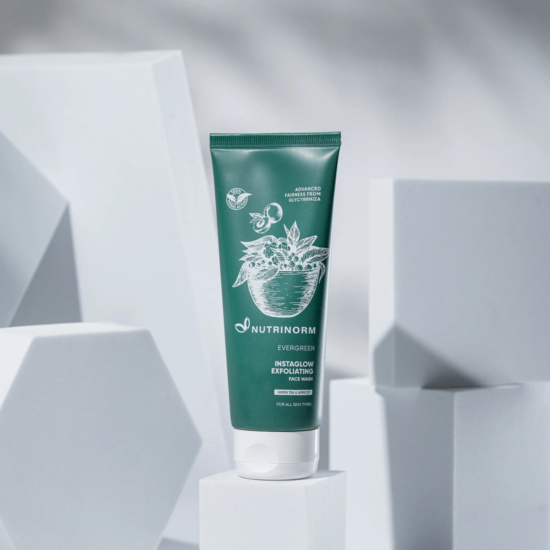 Instaglow Exfoliating Face Wash - Nutrinorm Wellness